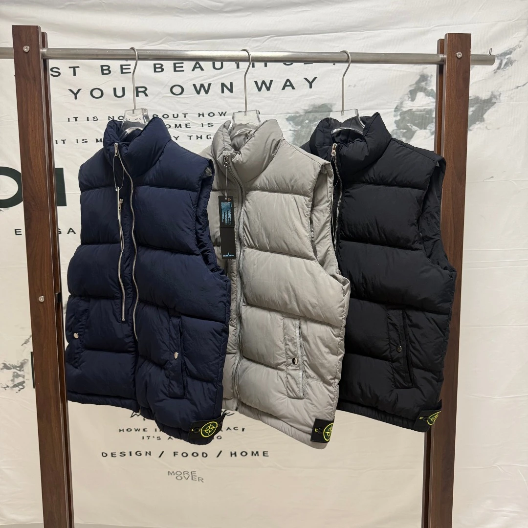 Stone Island Crinkle Reps Quilted Stand-Collar Vest – Straight-Cut Technical Vest