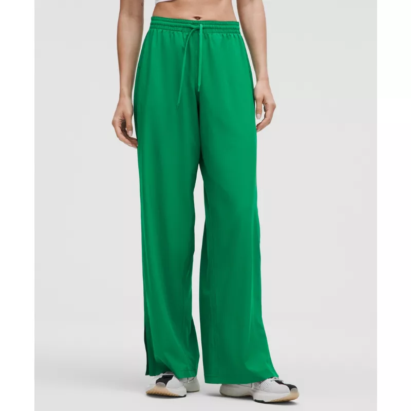 Court Rival Wide-Leg Track Pant Regular