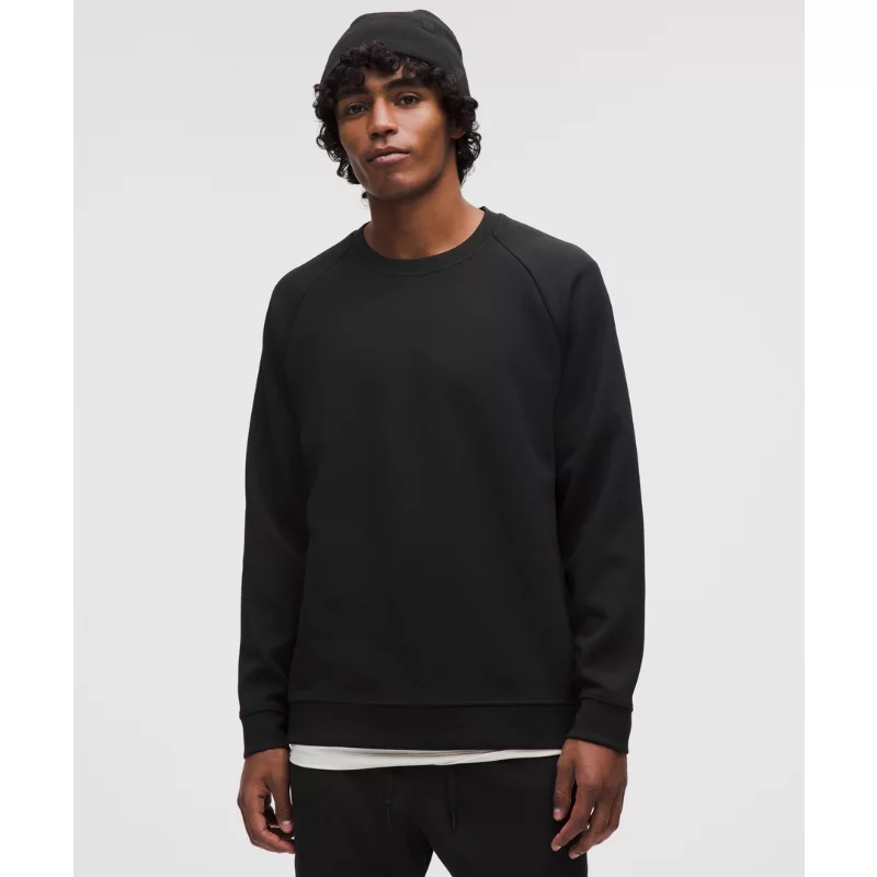 Smooth Spacer Classic-Fit Crew