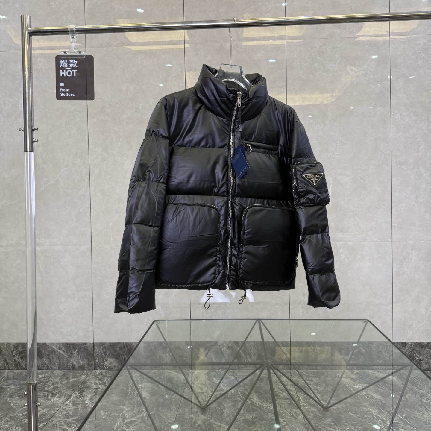 Prada Herbst/Winter 2026 Daunenjacke Größe S-2XL