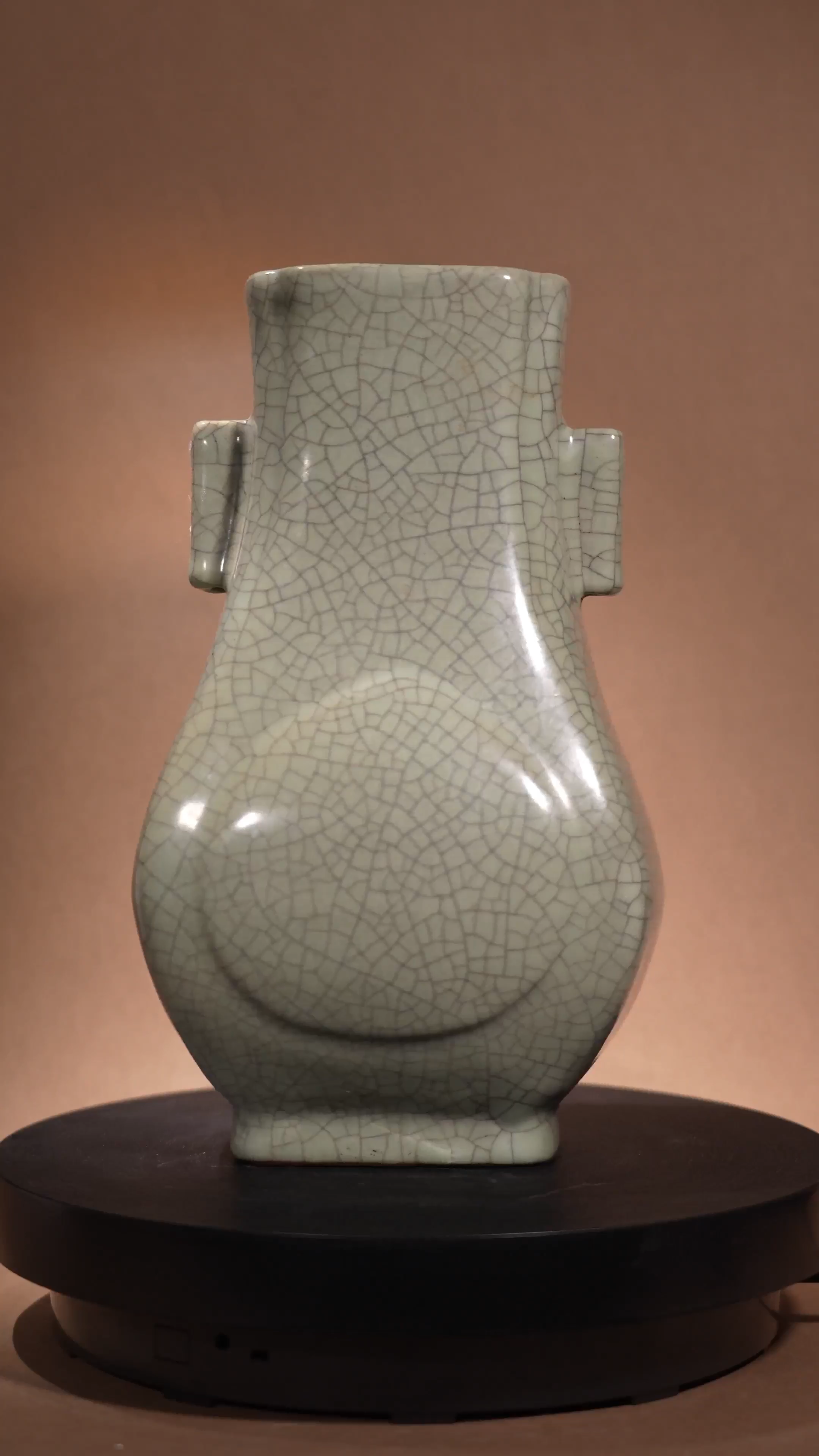 Ancient Chinese Ge Glaze Arrow-shaped Porcelain Vase