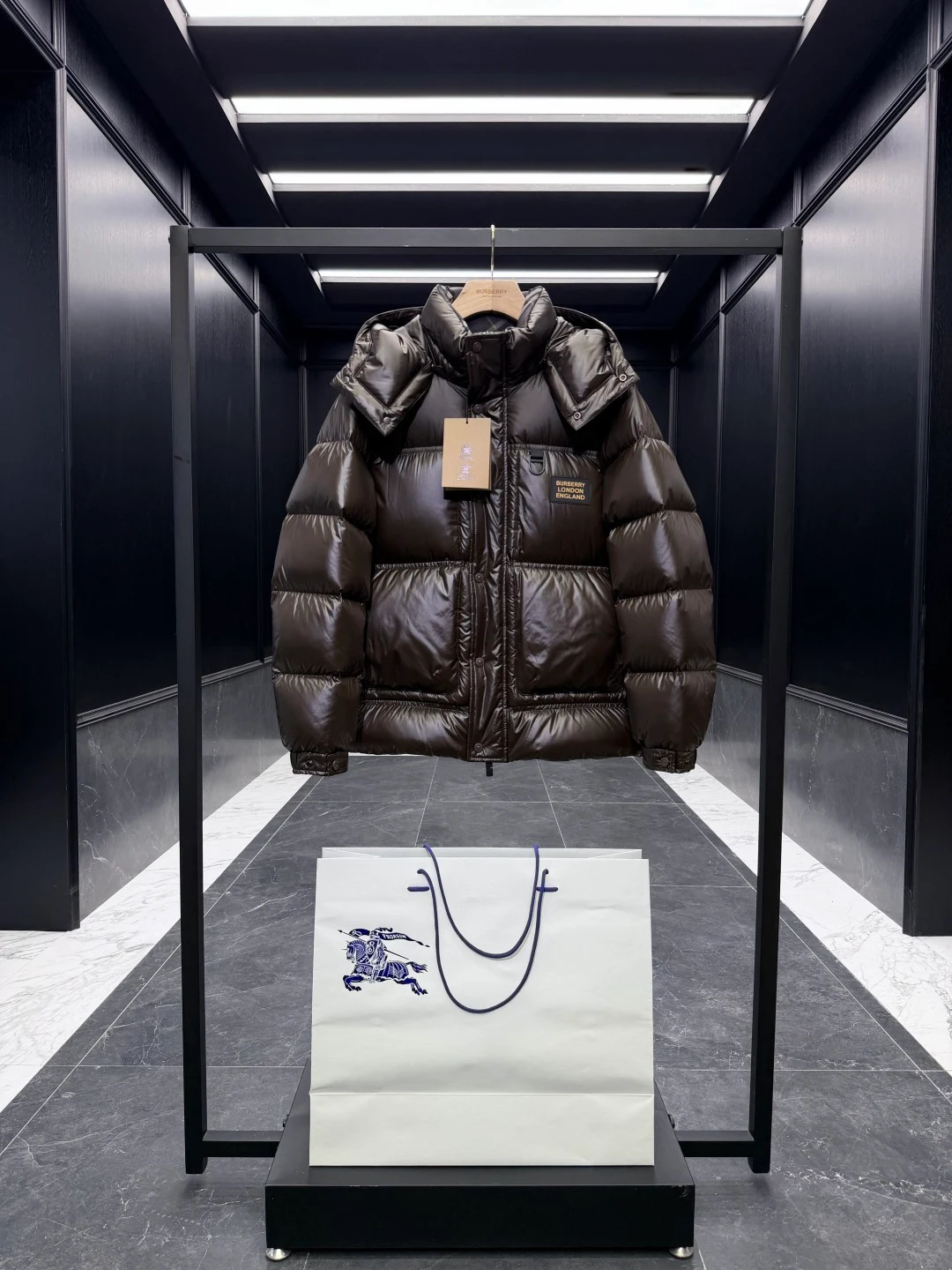 Burberry Daunenjacken AX842121