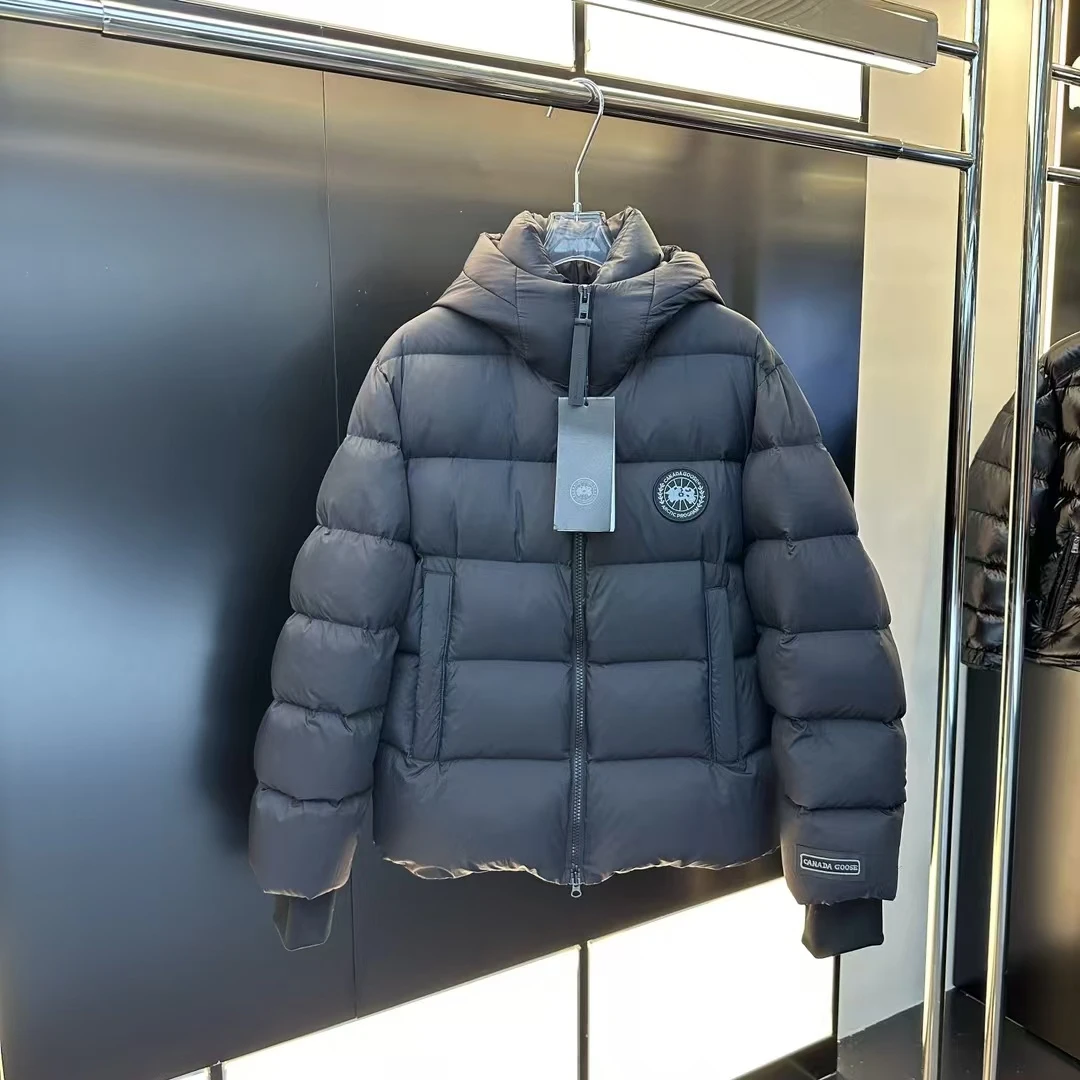 Canada Goose Top quality down jacket