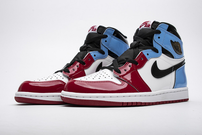 Air Jordan 1 Retro High Fearless UNC Chicago CK5666-100
