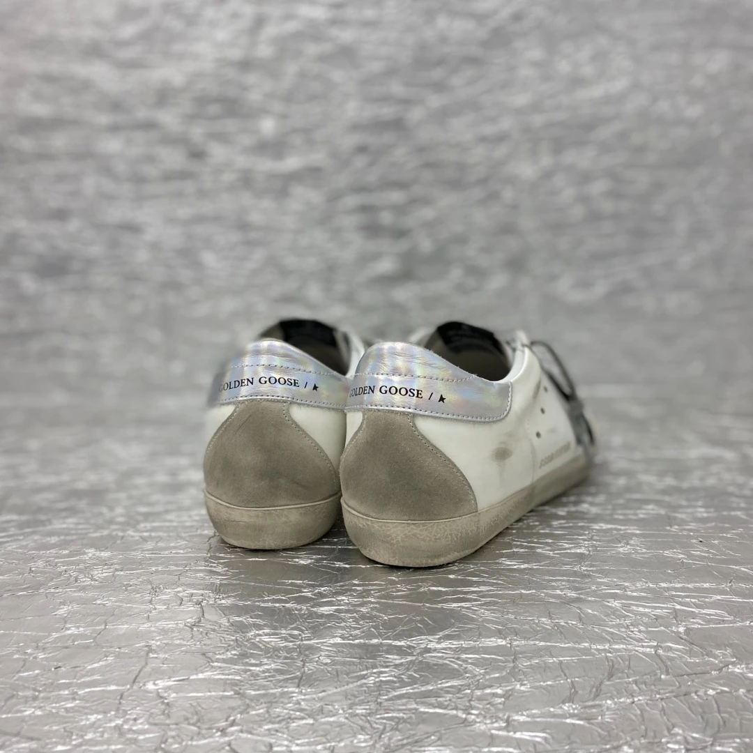 Golden Goose Super Star Dirty shoes made of top-grain cowhide