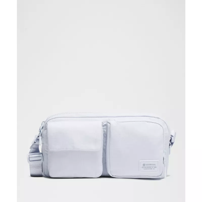 Multi-Pocket Crossbody Bag 2.5L