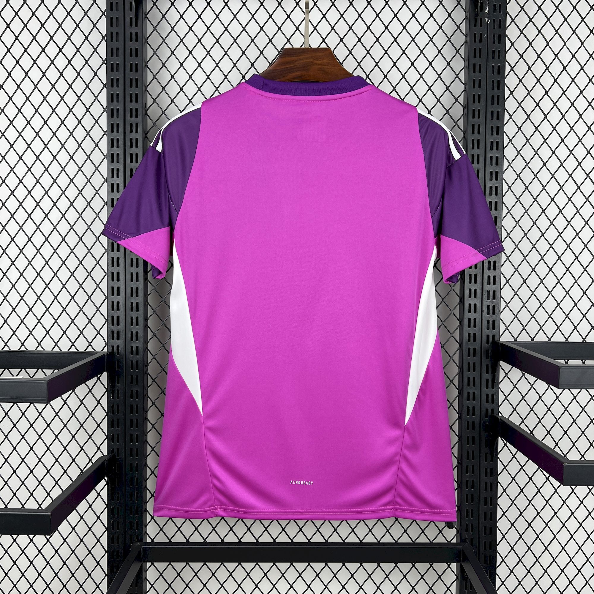 2025/2026 Bayern Munich Goalkeeper Football Jersey (Fan Edition)