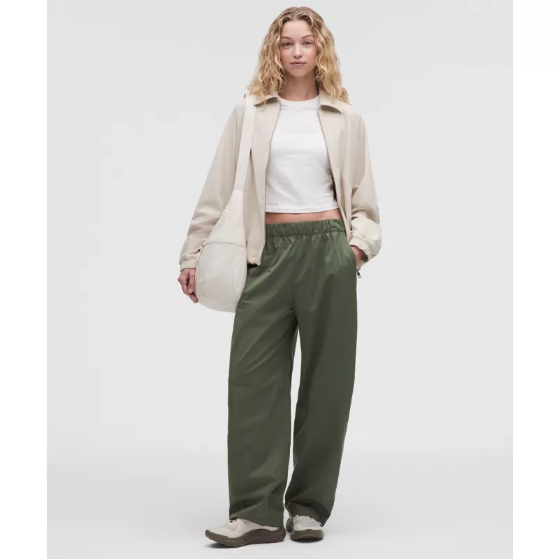 Woven Mid-Rise Barrel-Leg Pant Regular