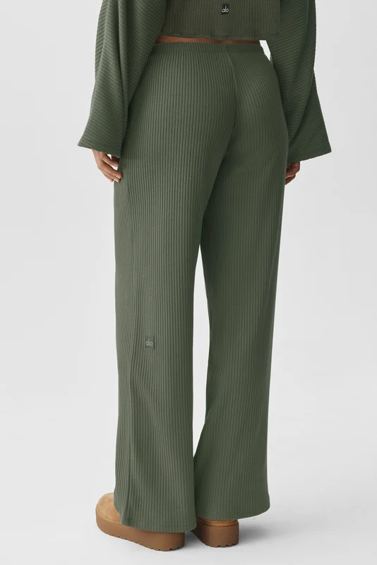 Ribbed Mid-Rise Reset Pant