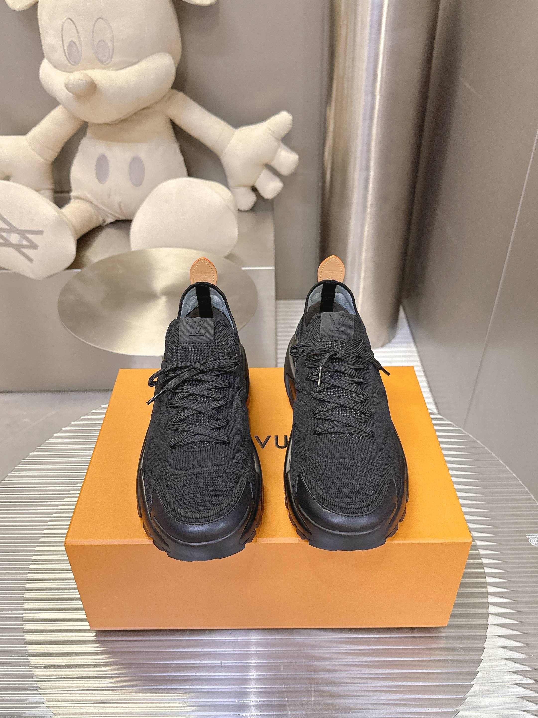 Louis Vuitton Time Out Men Sneaker Size 39-46