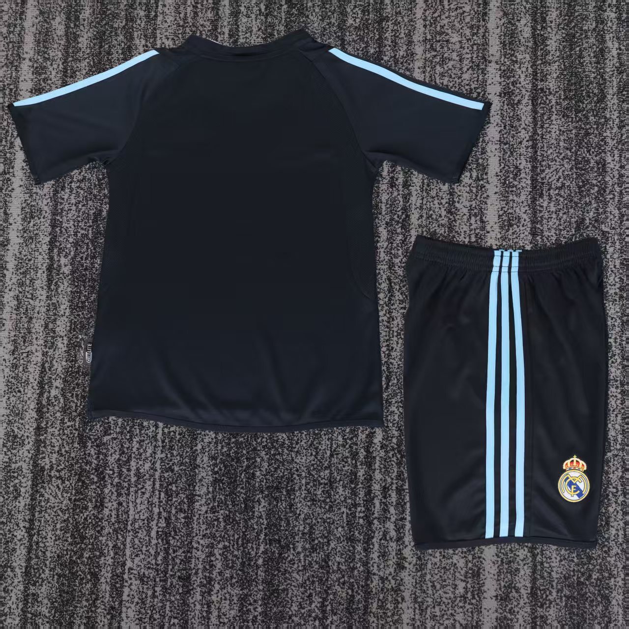 2003/2004 Real Madrid  Away Retro Kids Set