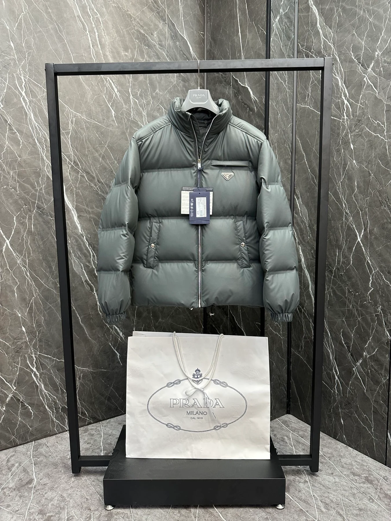 Prada 25FW Grau Daunenjacken YS811446