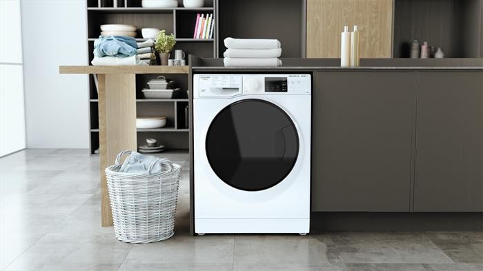 HOTPOINT ARISTON - Lavatrice RSSG 725 D IT 7 Kg Classe B
