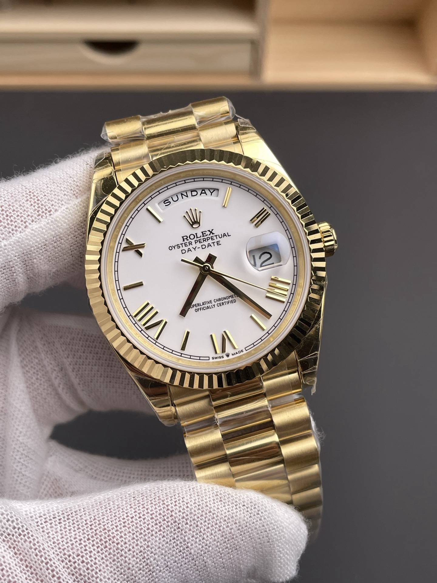 Rolex Day-Date 40 Oyster 36mm/40mm yellow gold M228238-0042