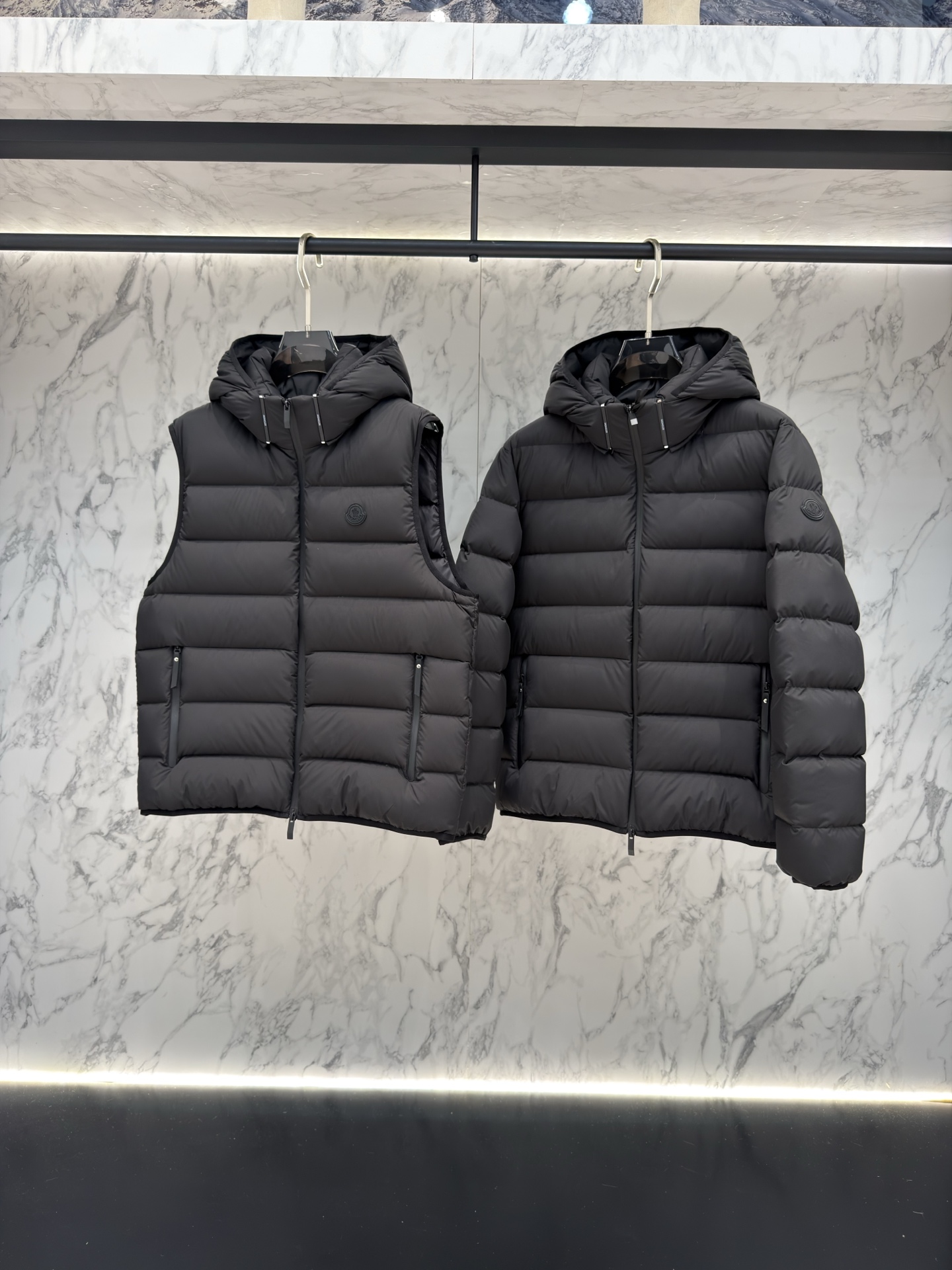Moncler Herbst/Winter 2026 Daunenjacke Größe S-2XL