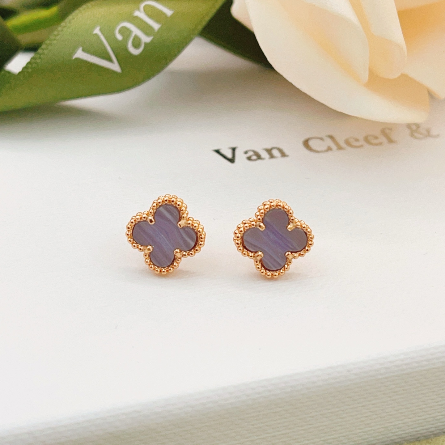 Van Cleef & Arpels Earrings