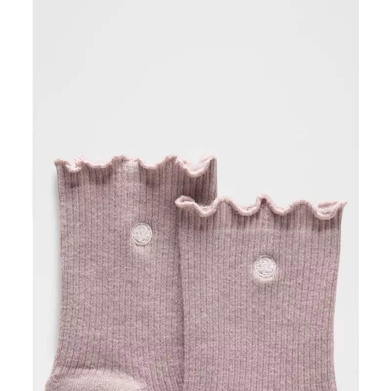 Unisex Lettuce Edge Quarter Socks