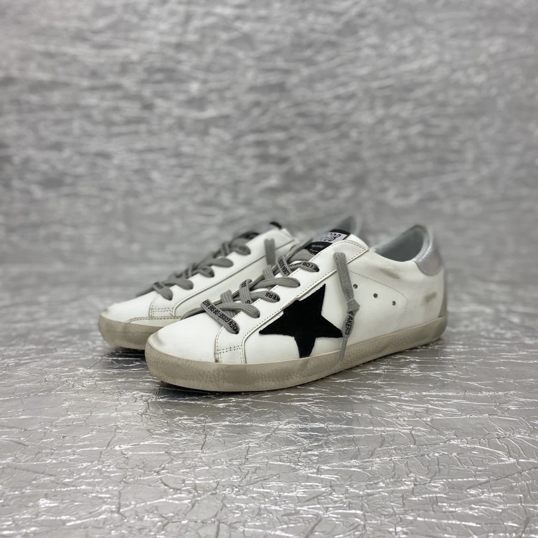 Golden Goose Super Star Dirty shoes made of top-grain cowhide