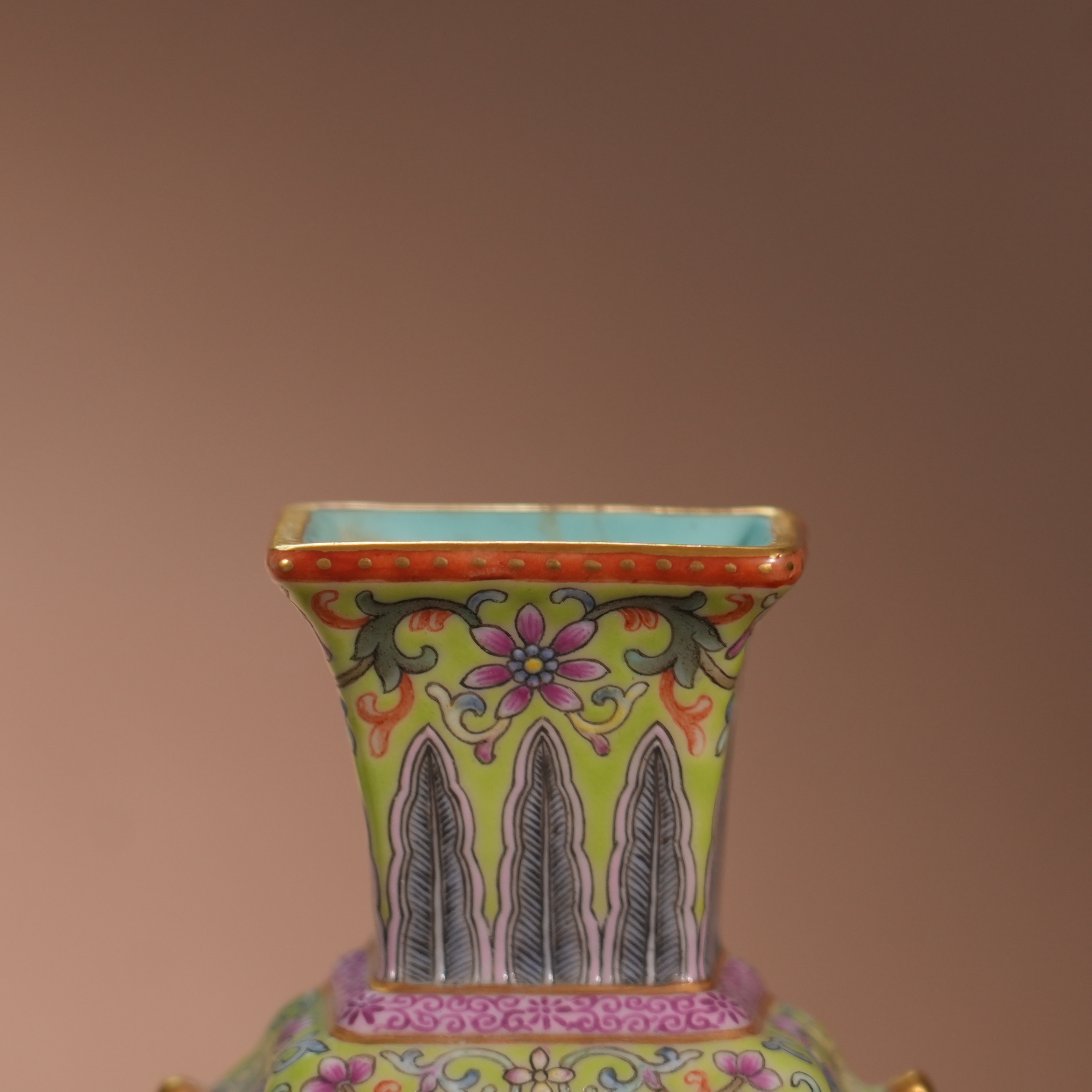 Ancient Chinese Famille Rose Gourd-Shaped Wall Vase with Openwork Bird and Flower Motifs