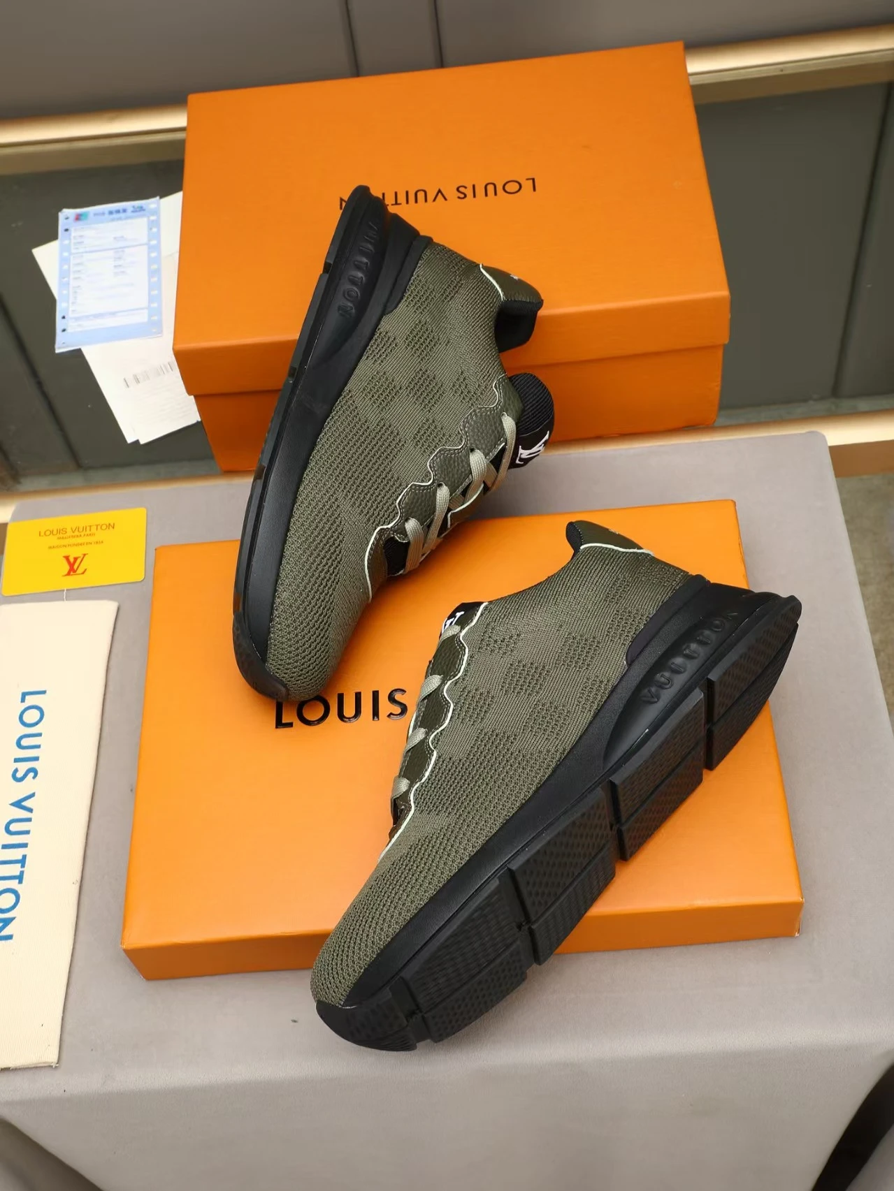 Top LV shoes, handmade genuine leather material