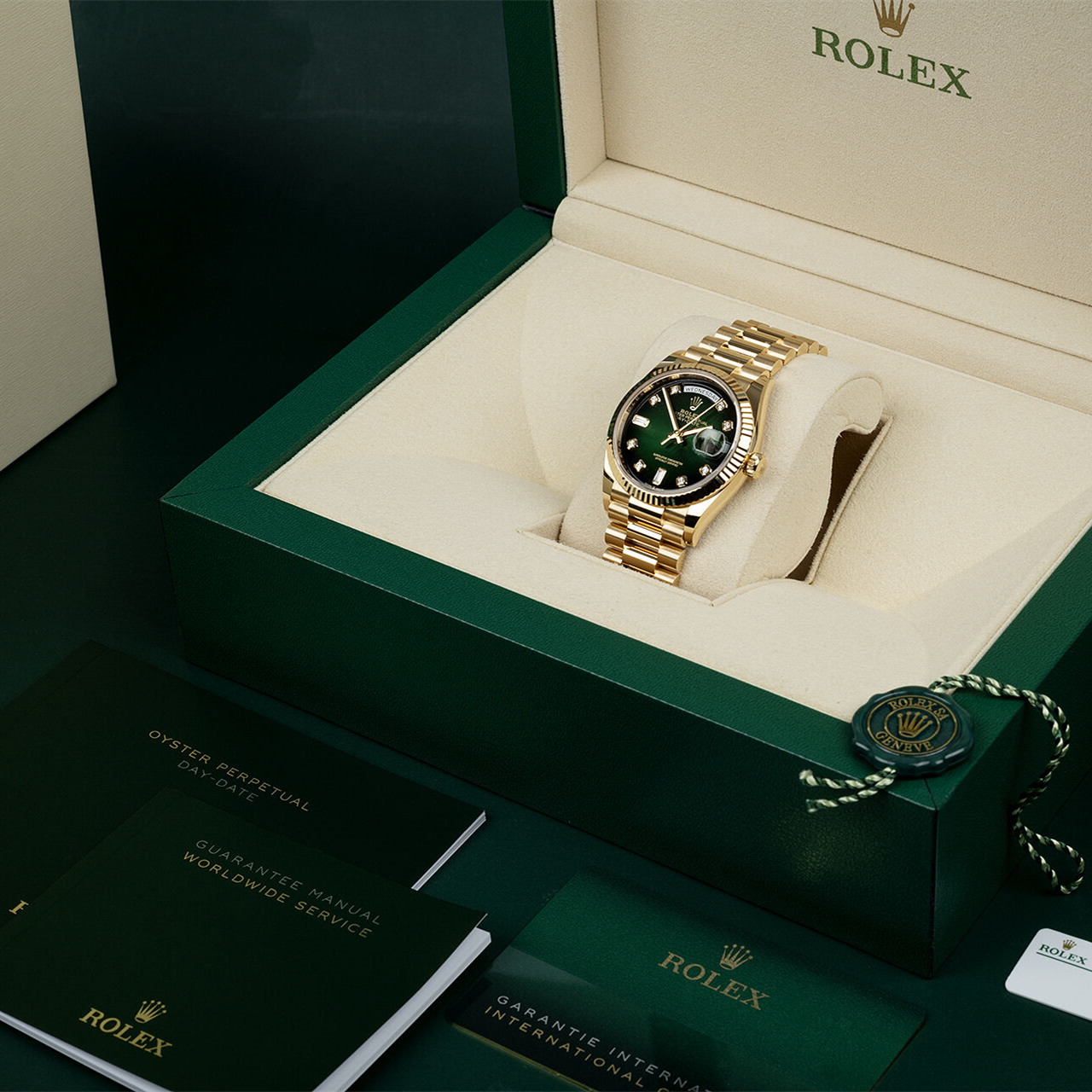 Day-Date 36 Green Ombre Diamond Dial Yellow Gold President Automatic Watch 128238