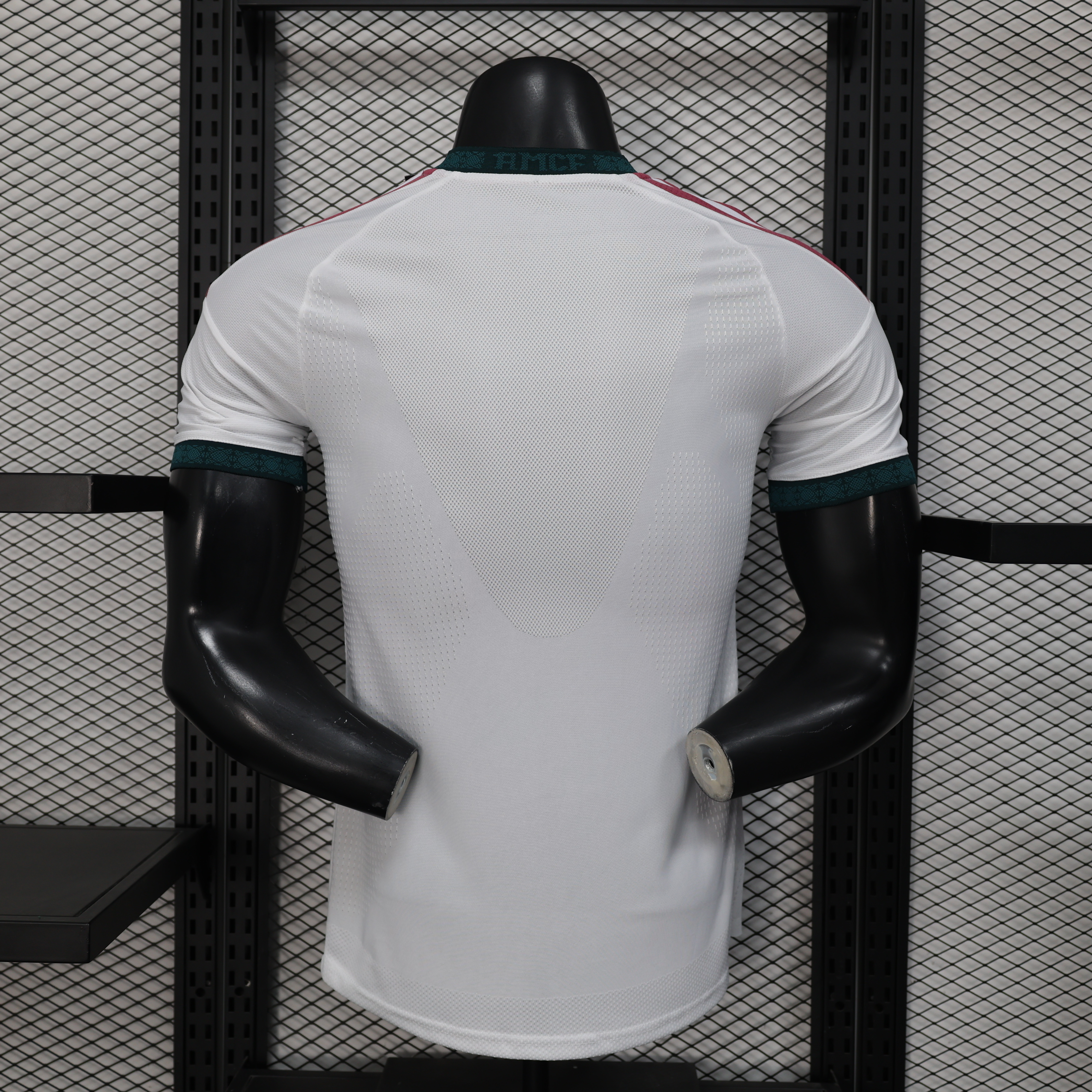 Real Madrid 26-27 home player version