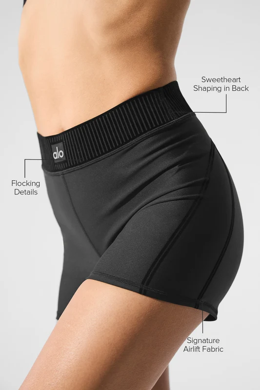 Airlift High-Waist Line Up Short