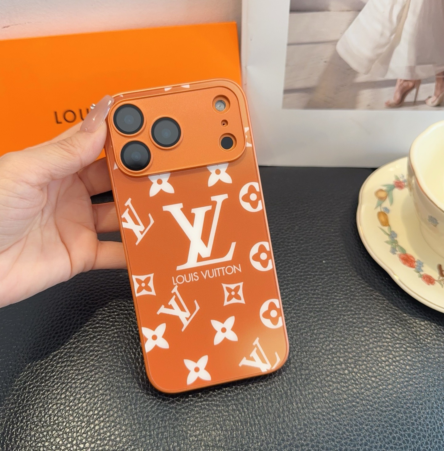 Louis Vuitton Phone Case iPhone 13 - 17