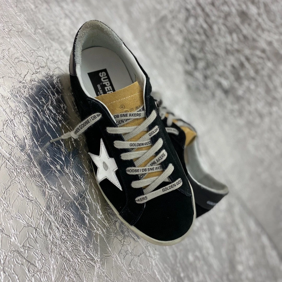 Golden Goose Super Star Dirty shoes made of top-grain cowhide