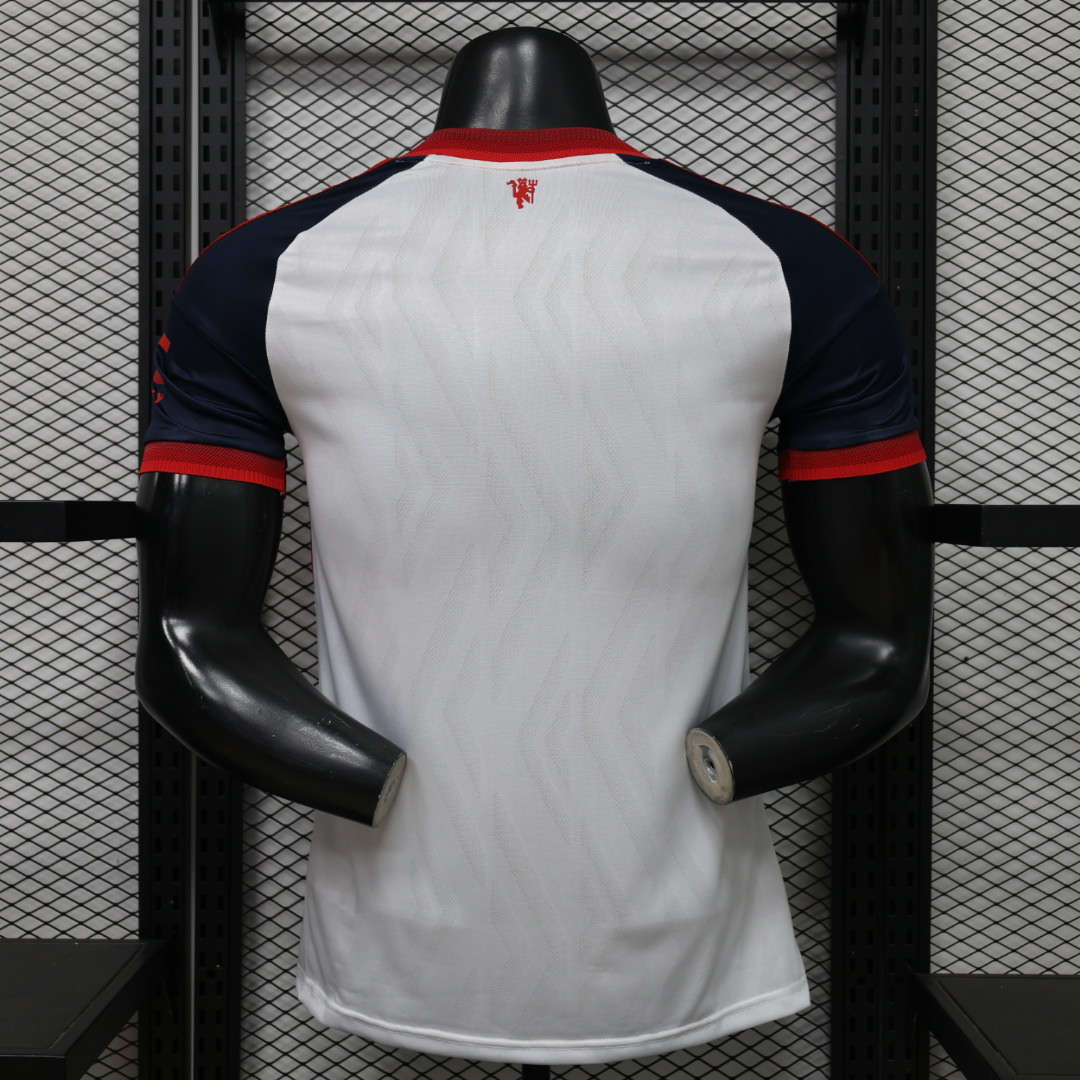 2026/2027 Manchester United training ground  Football Shirt (Player version)