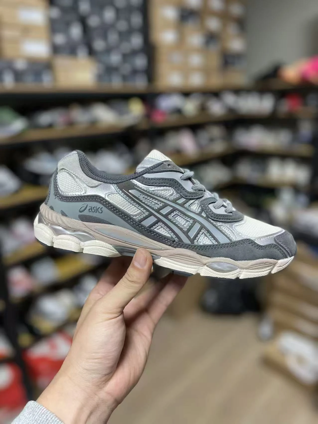 ASICS shoes, top quality
