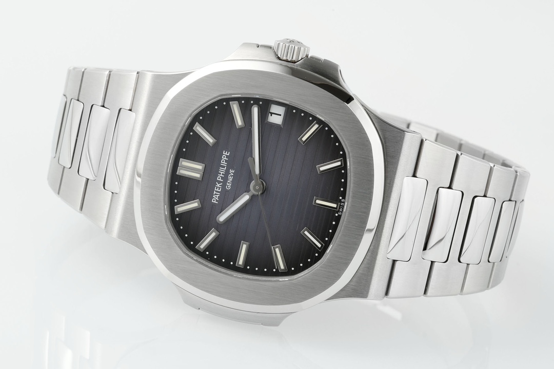 Replica Patek Philippe Nautilus 5711 1A Black Dial 40mm Mens Watch