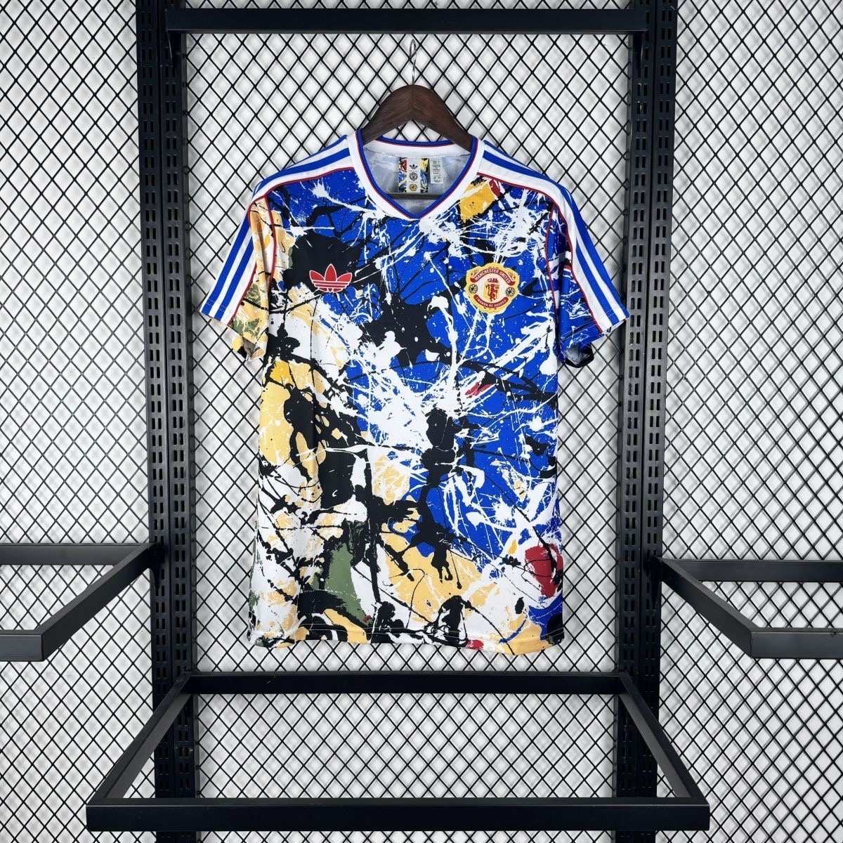 26 New Manchester United Co-branded Special Edition