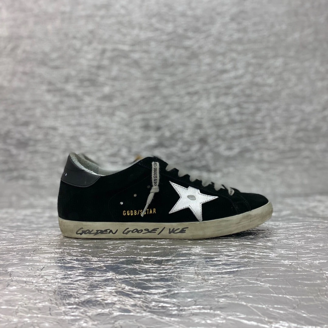 Golden Goose Super Star Dirty shoes made of top-grain cowhide