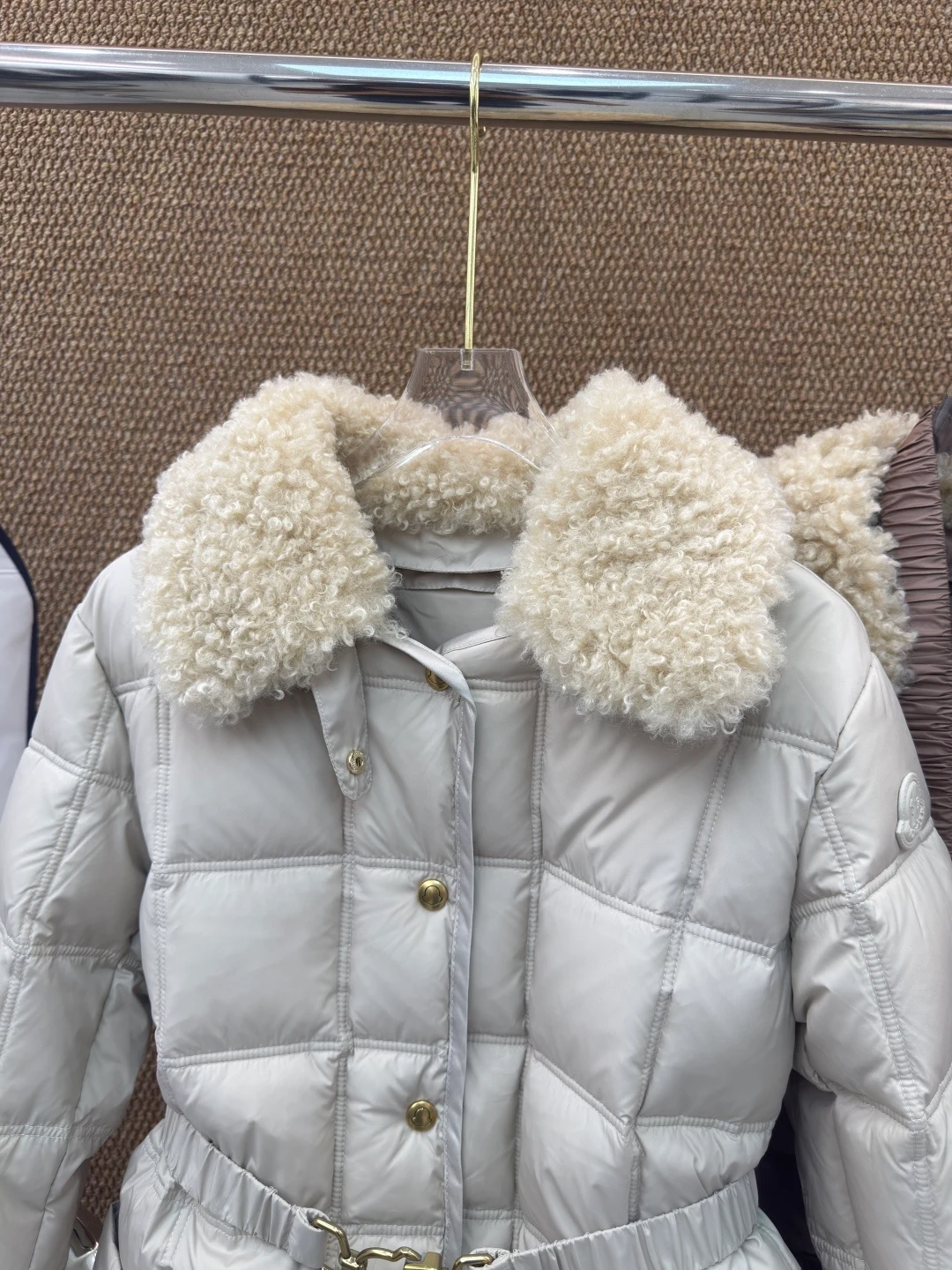 Moncler Cygnes Daunenjacke Steppjacke mit Taillengürtel LX389218