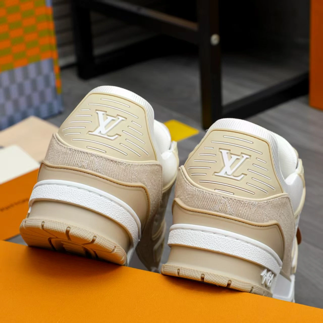 Top LV shoes, handmade genuine leather material