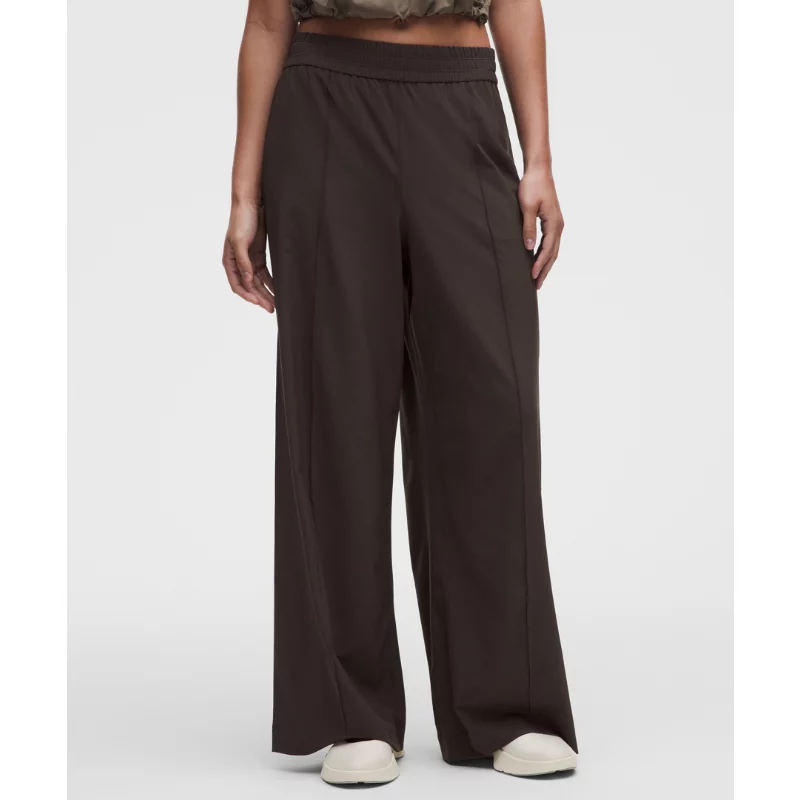 Breezily Mid-Rise Pant Short