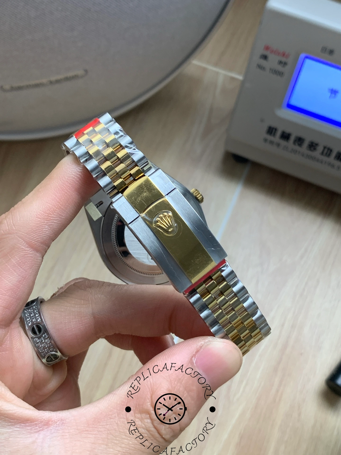 Rolex Datejust 126333 0016 White Index Jubilee 41mm Two Tone Steel