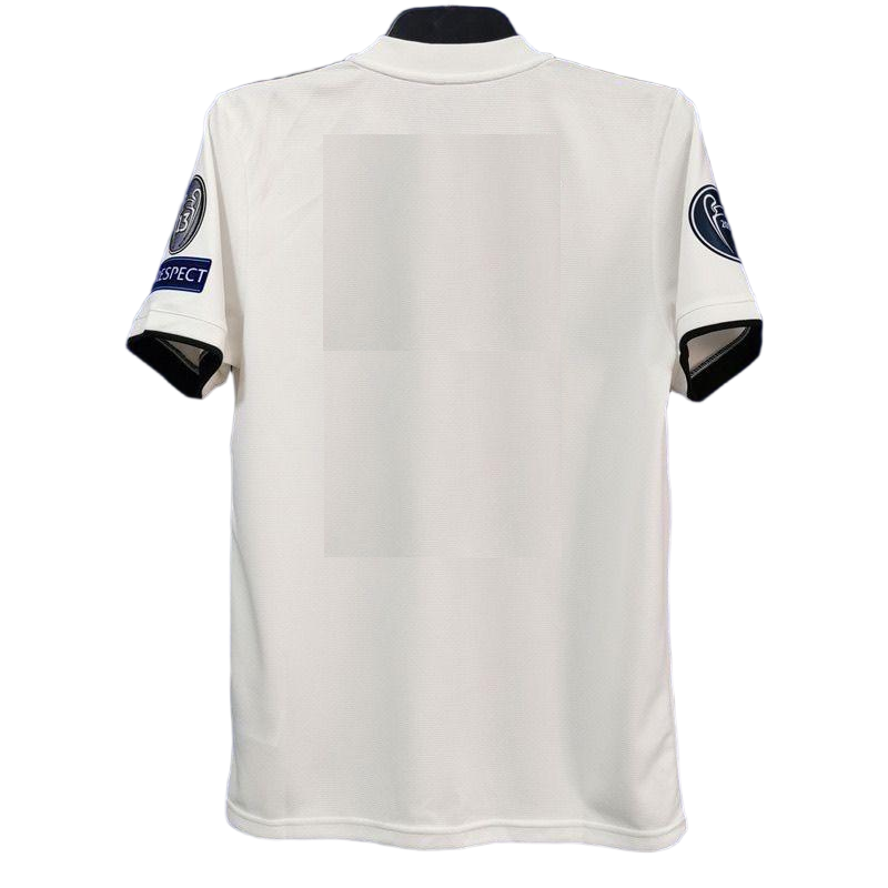 18/19 Real Madrid home game, classic retro style