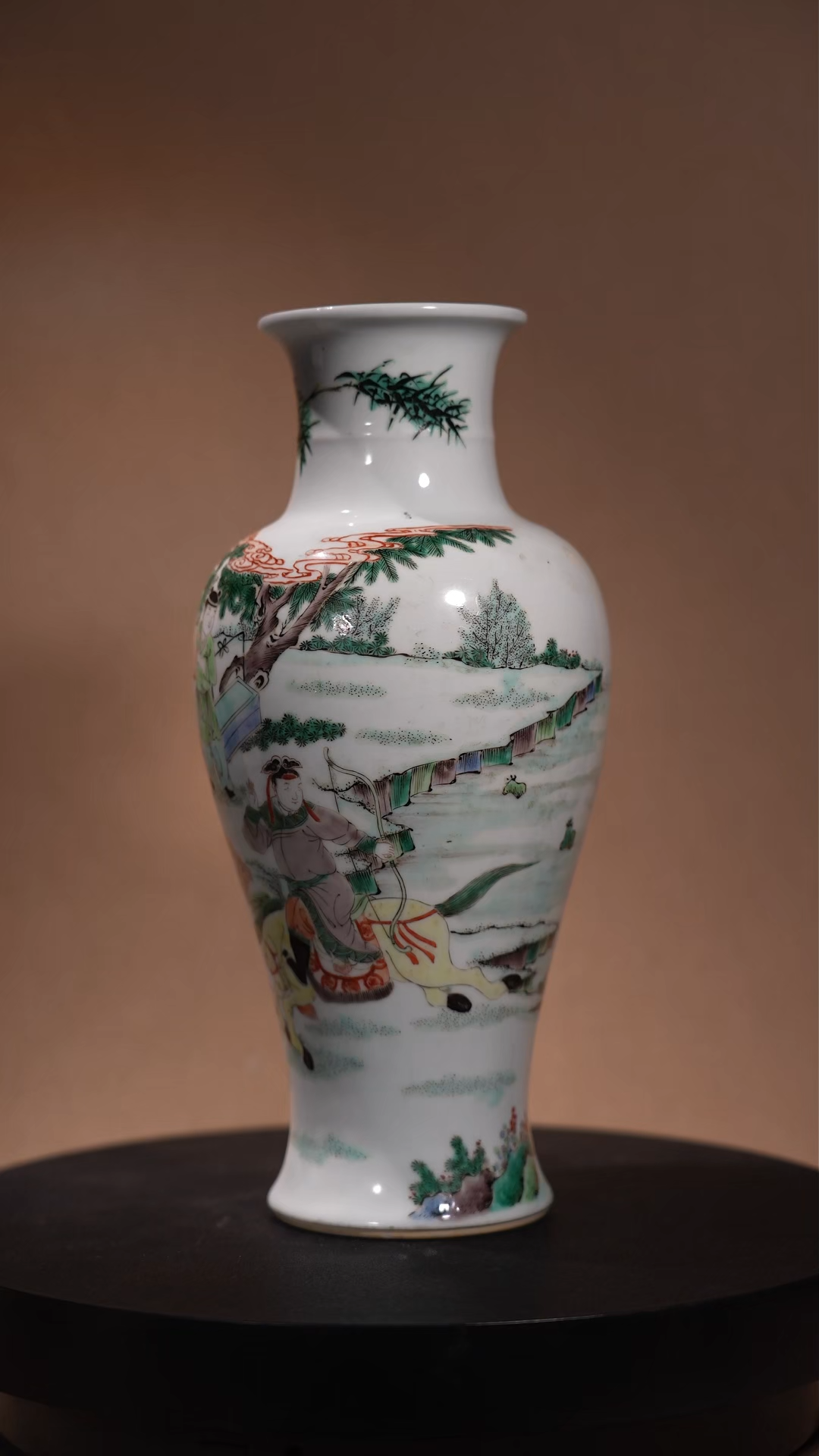 Ancient Chinese Wucai Figural Story Guanyin Porcelain Vase