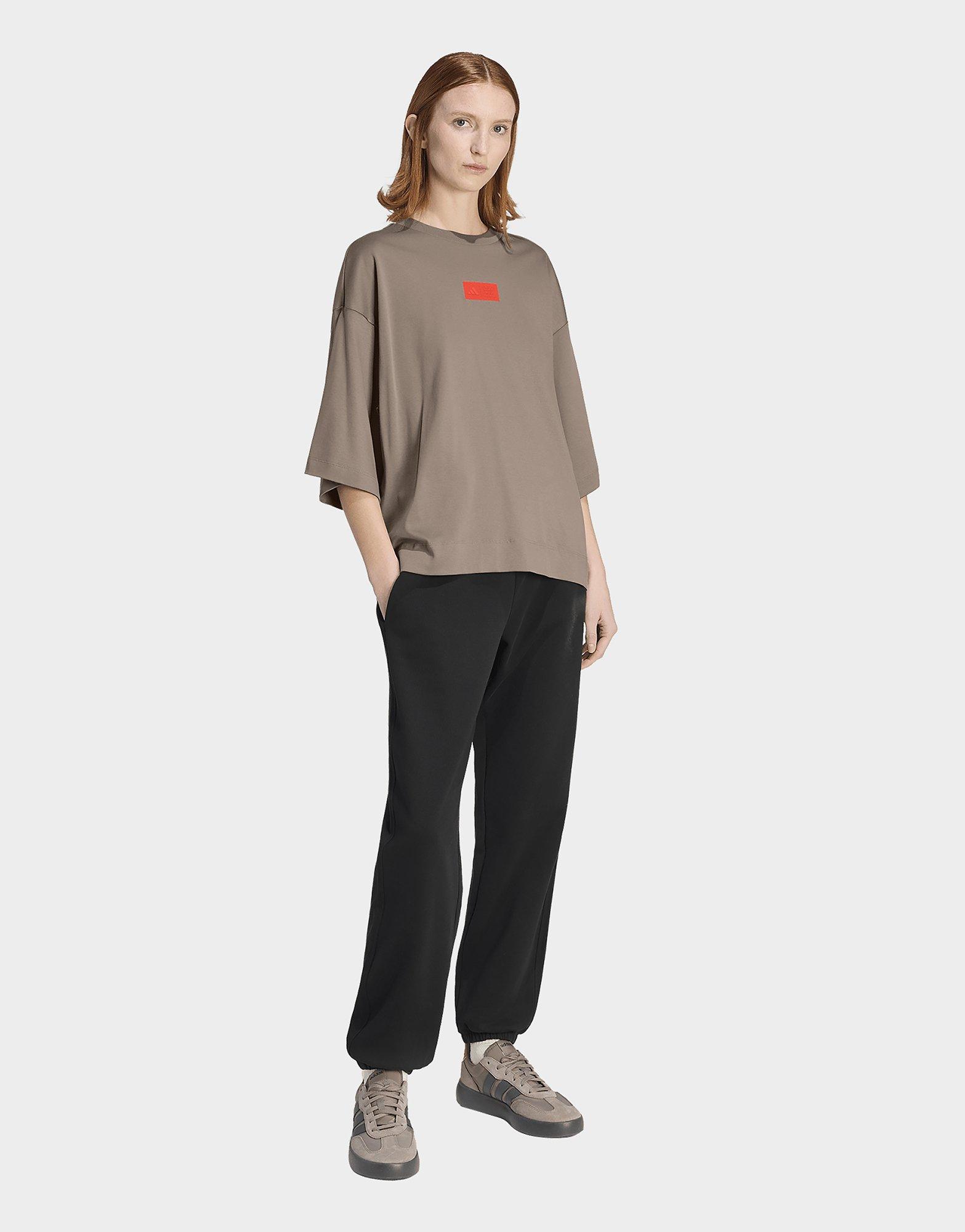 adidas AUDI REVOLUT F1 TEAM ELEVATED GRAFIK T-SHIRT