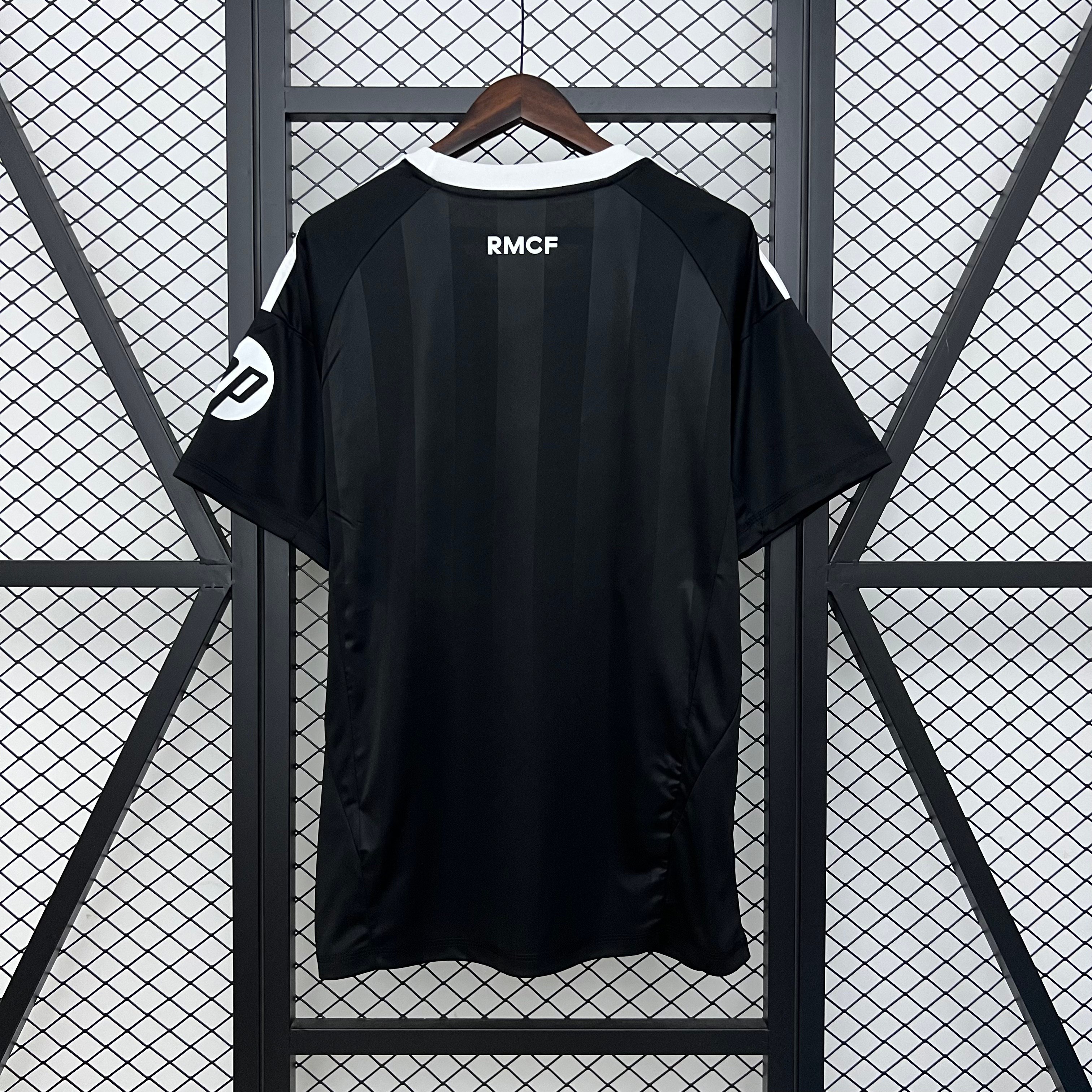 2025/2026 Real Madrid Special Edition Football Shirt （Fan Edition）
