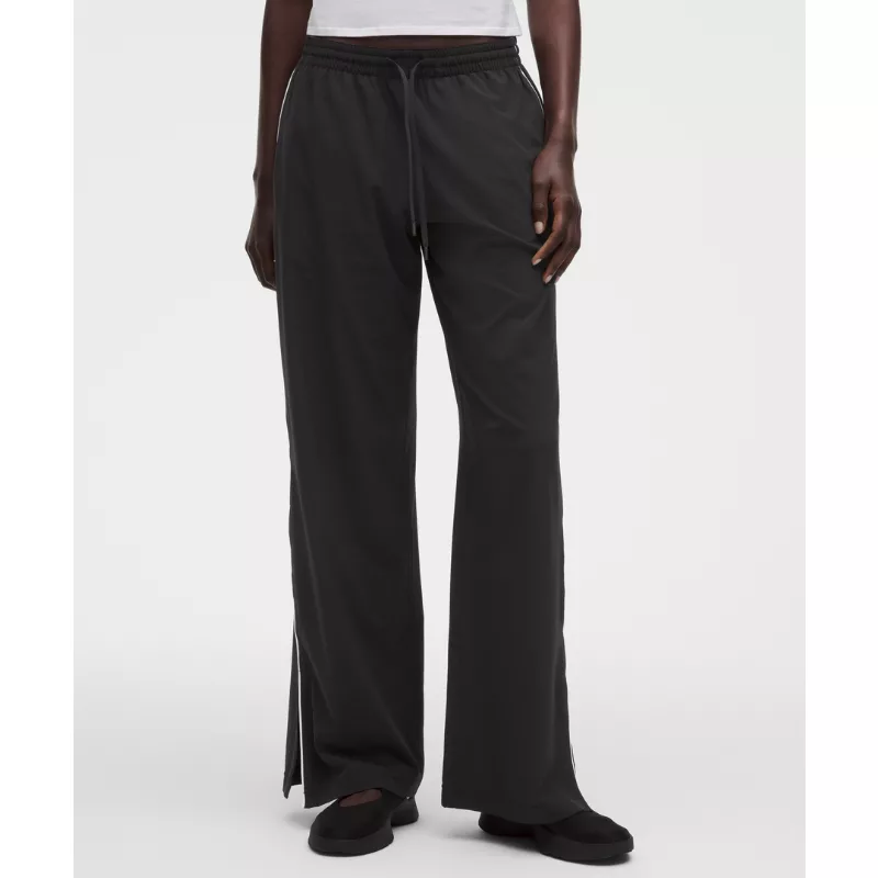 Court Rival Wide-Leg Track Pant Regular Stitched Logo