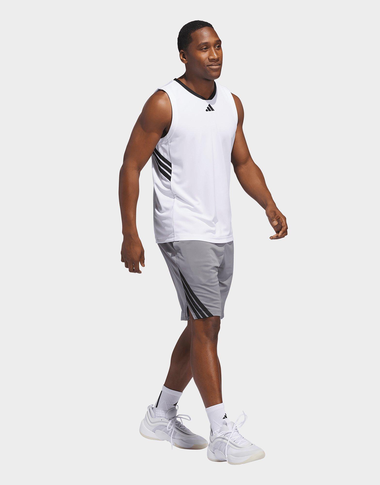 adidas Legends 3-Streifen Basketball Shorts