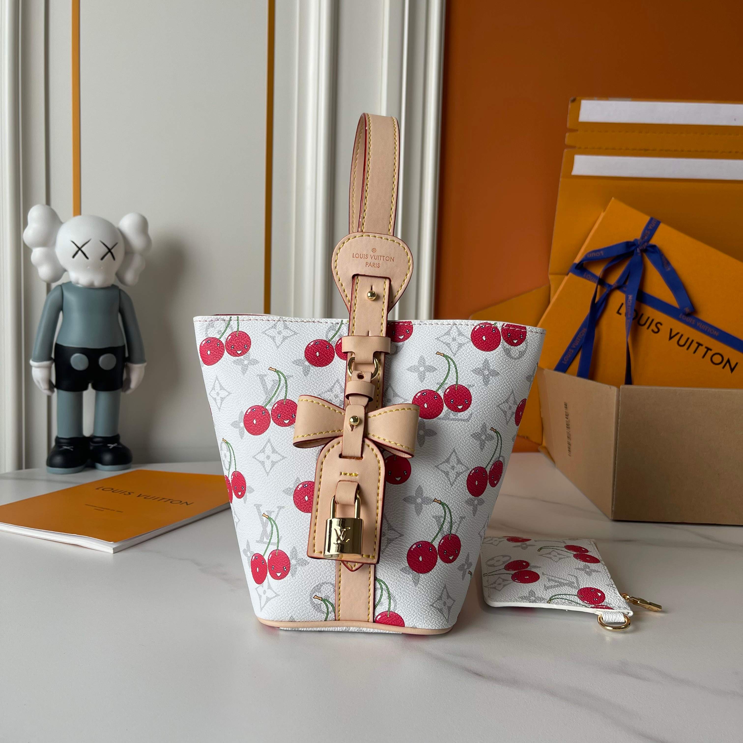 LV White Cherry Blossom