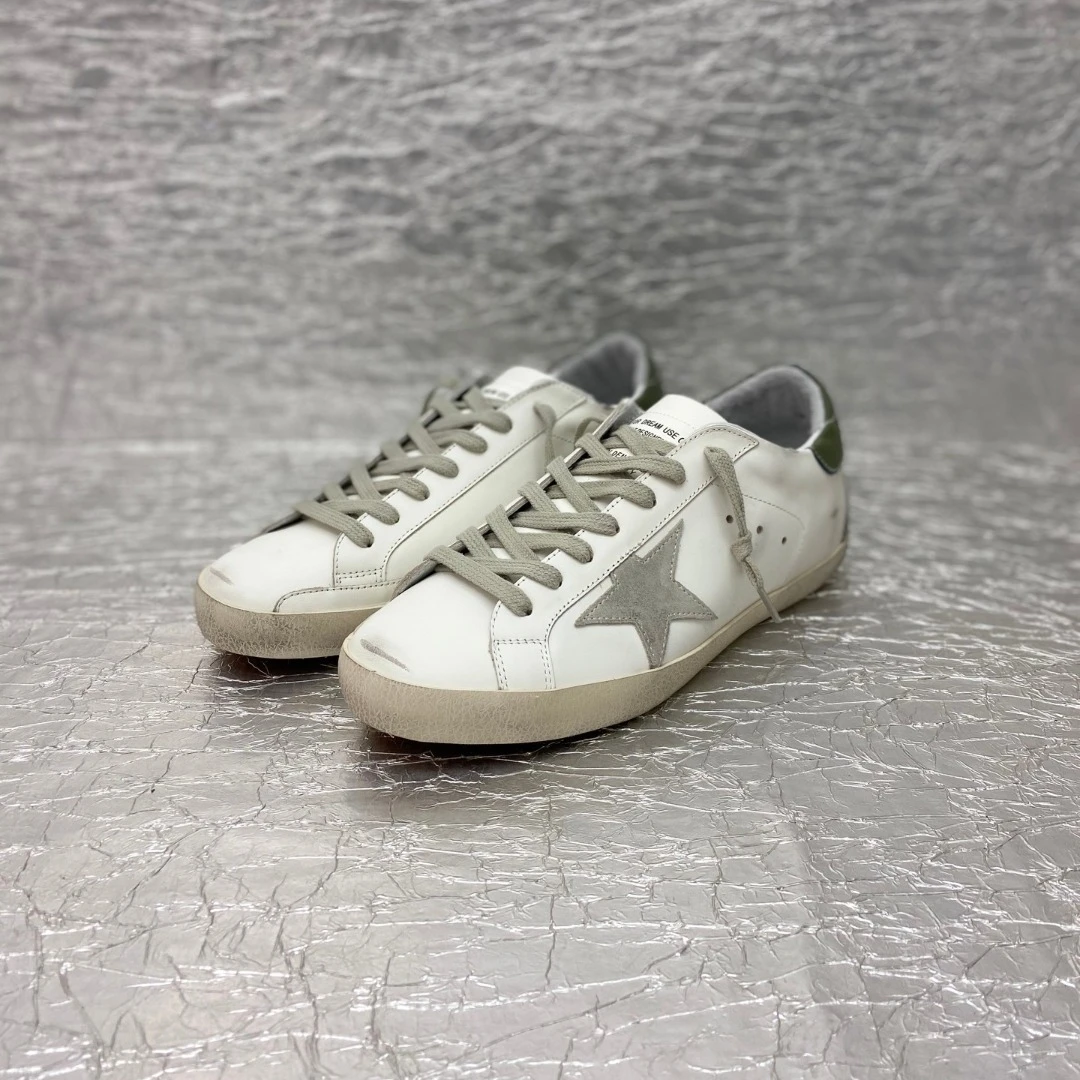 Golden Goose Super Star Dirty shoes made of top-grain cowhide