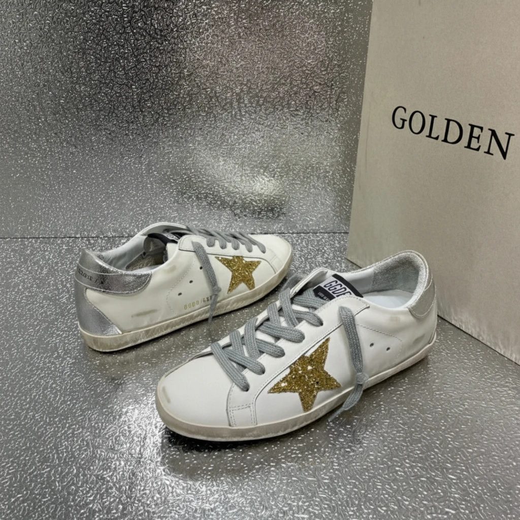 Golden Goose Super Star Dirty shoes made of top-grain cowhide
