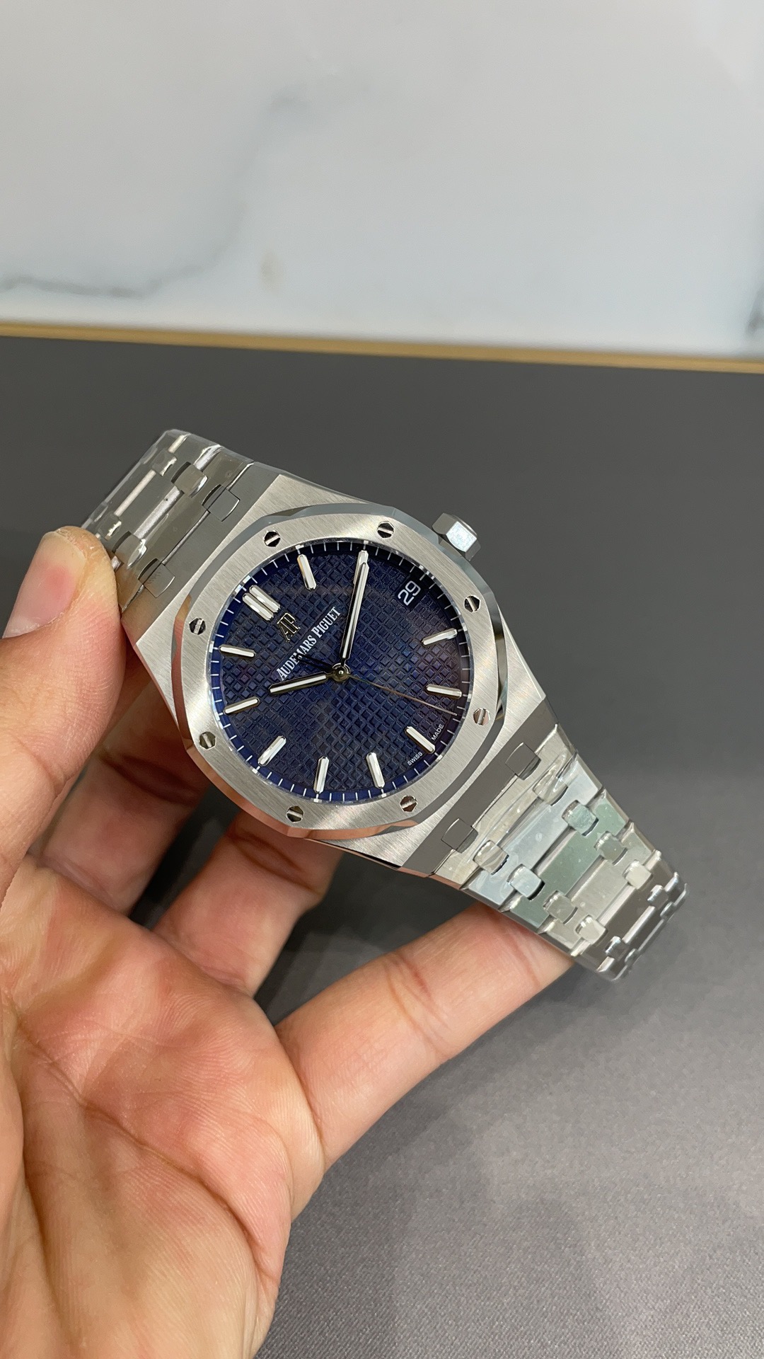 Audemars Piguet Royal Oak Selfwinding 41mm Ref. 15500ST.OO.1220ST.01