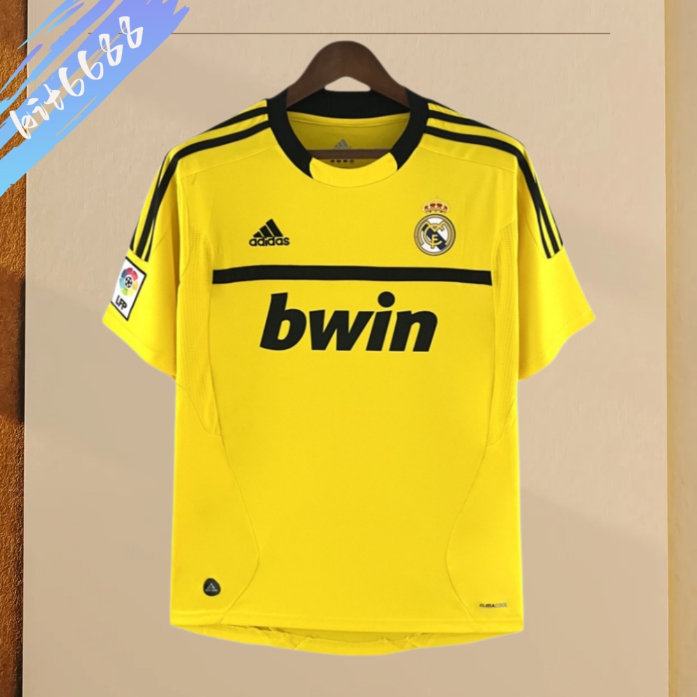 2011/2012 Real Madrid Goalkeeper Retro Football Shirt