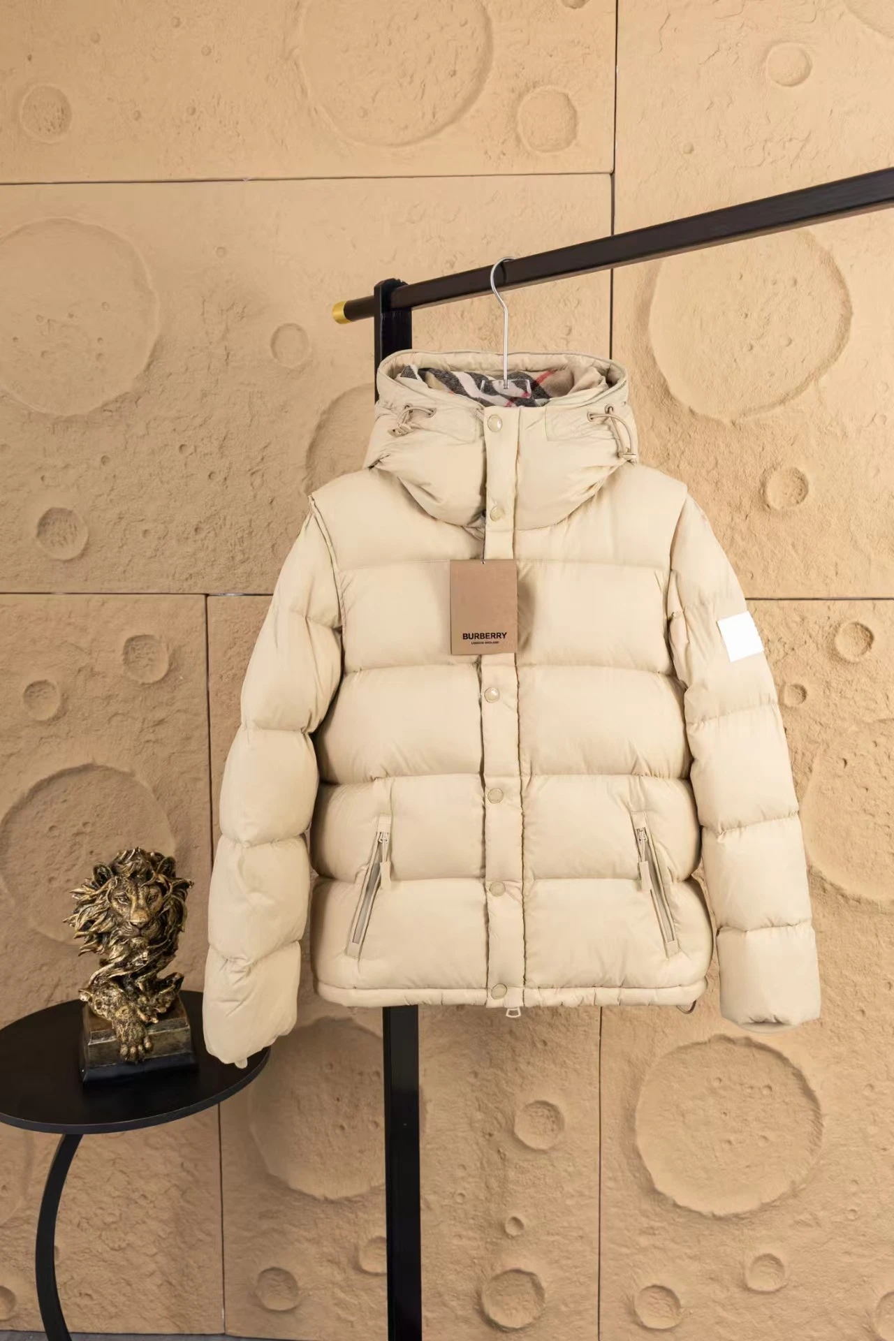 Burberry Top quality down jacket